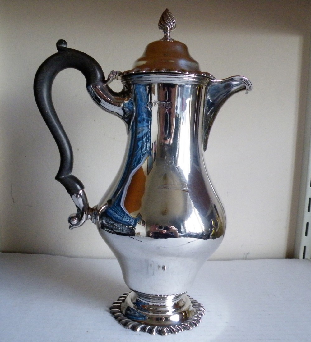 a georgian design solid silver coffee pot london 1936 560 grams gross