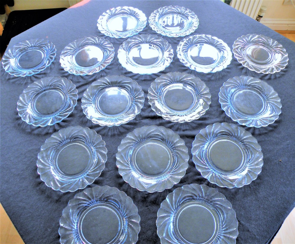 a rare set of 16 art deco glass salad plates from the cambridge ohio glassworks usa